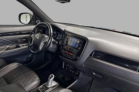 Mitsubishi Outlander 10 of 30