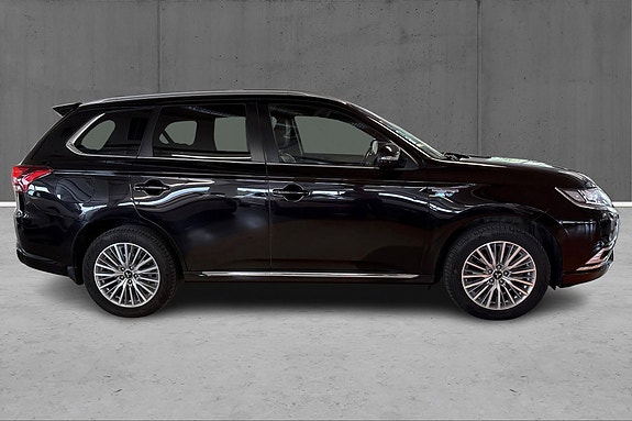 Mitsubishi Outlander 3 of 30