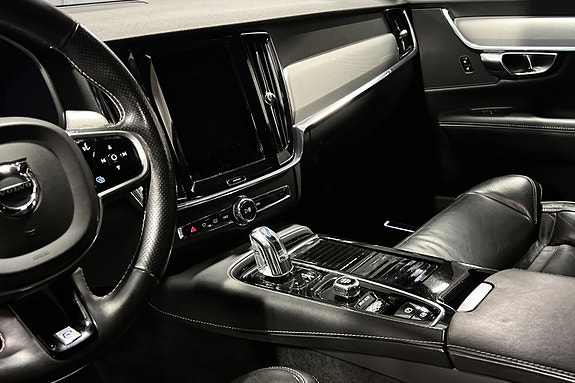 Volvo V90 21 of 30