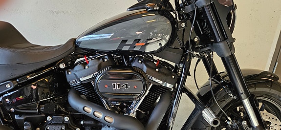 Harley-Davidson FXFBS Fat Bob 114 3 of 12
