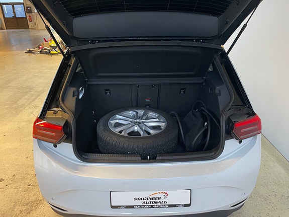 Volkswagen ID.3 8 of 30