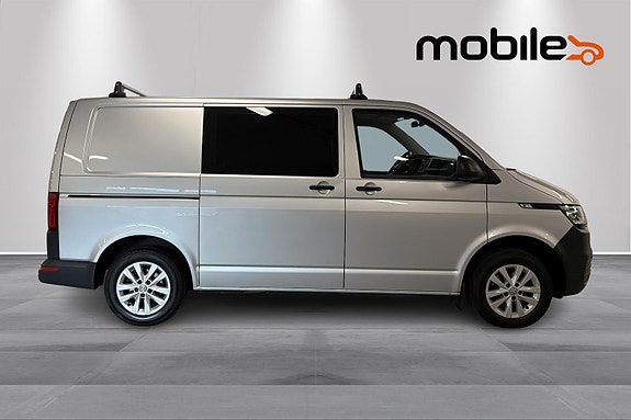 Volkswagen Transporter 2 of 29