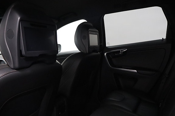 Volvo XC60 26 of 30