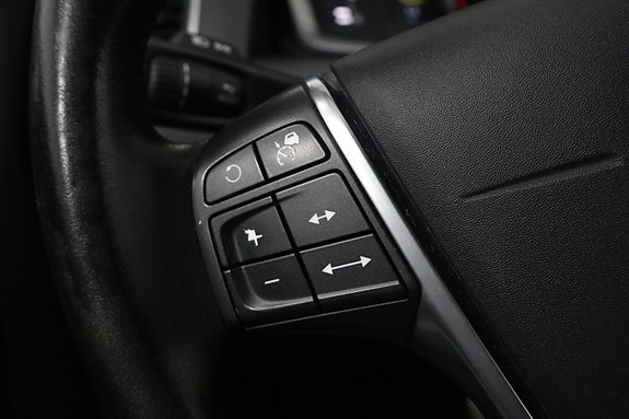Volvo XC60 9 of 30