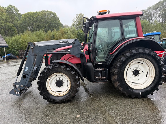 Valtra N111 4 of 5
