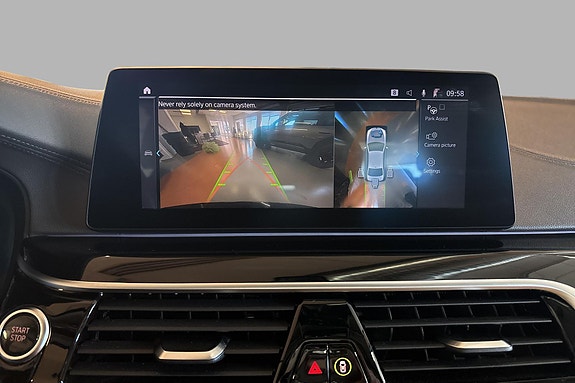 BMW 530e 21 of 26