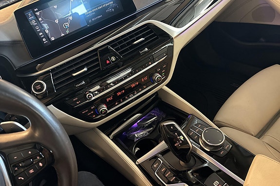 BMW 530e 18 of 26