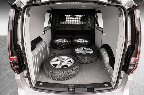 Volkswagen Caddy 26 of 30