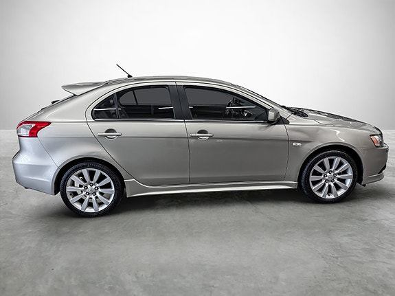 Mitsubishi Lancer 6 of 30