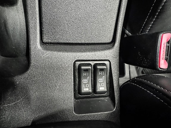 Mitsubishi Lancer 18 of 30
