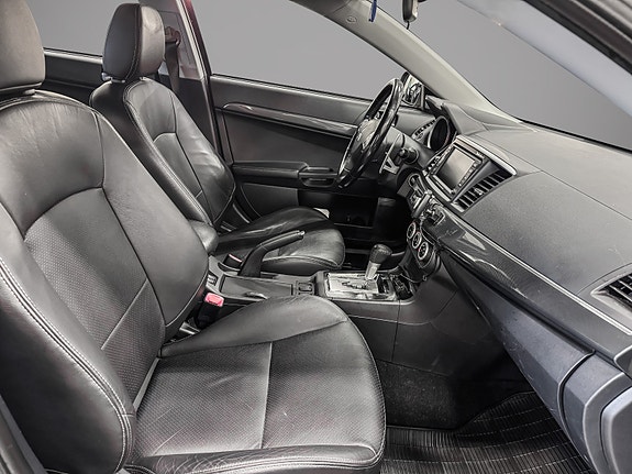 Mitsubishi Lancer 20 of 30