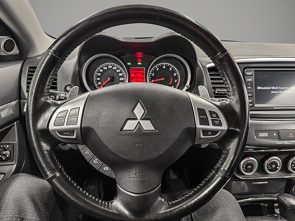 Mitsubishi Lancer 11 of 30