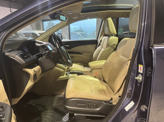 Honda CR-V 9 of 30