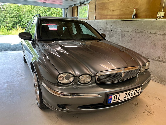 Jaguar X-TYPE 3 of 30