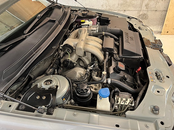Jaguar X-TYPE 29 of 30