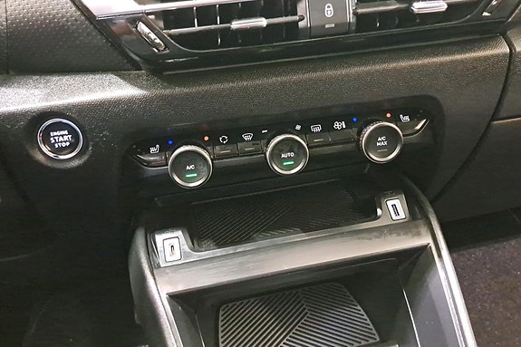 Citroen E-C4 15 of 26