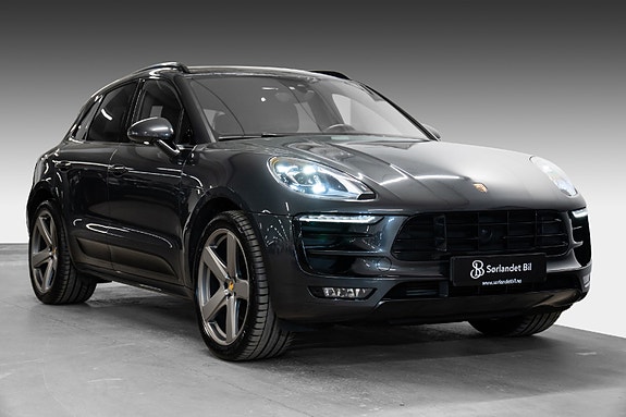 Porsche Macan 7 of 30