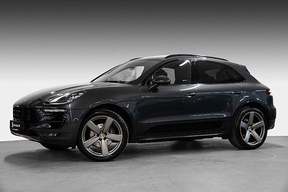 Porsche Macan 2 of 30