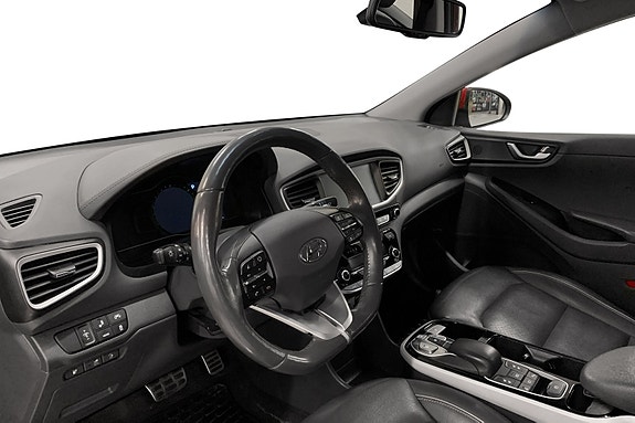 Hyundai IONIQ 3 of 13