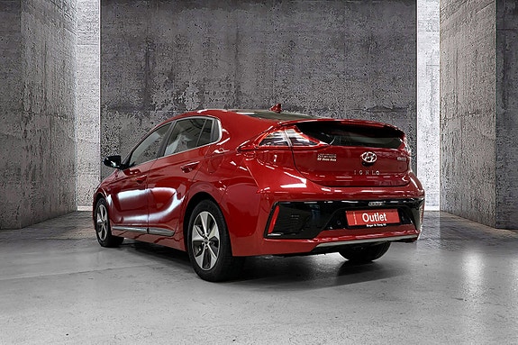 Hyundai IONIQ 7 of 13