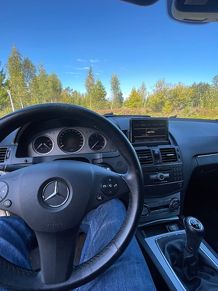 Mercedes-Benz C220 d 9 of 20