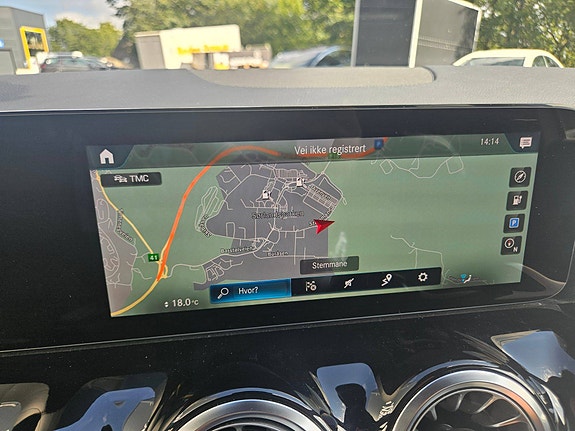 Mercedes-Benz EQA300 27 of 30