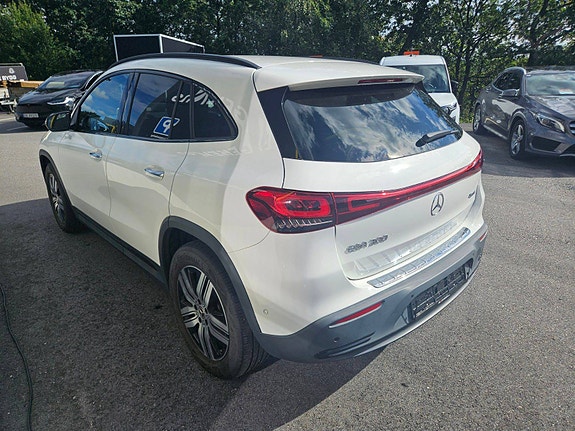 Mercedes-Benz EQA300 4 of 30