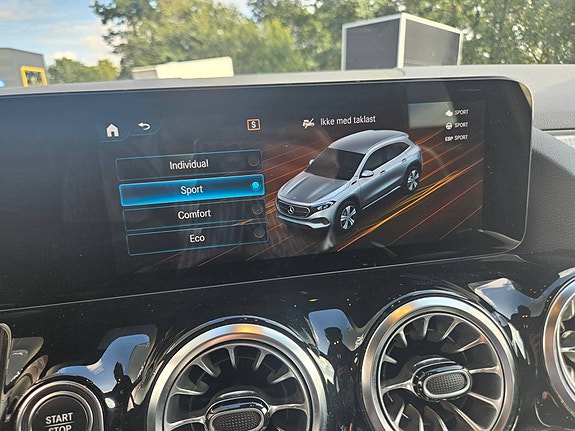 Mercedes-Benz EQA300 21 of 30
