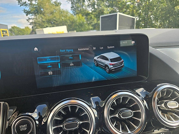 Mercedes-Benz EQA300 16 of 30