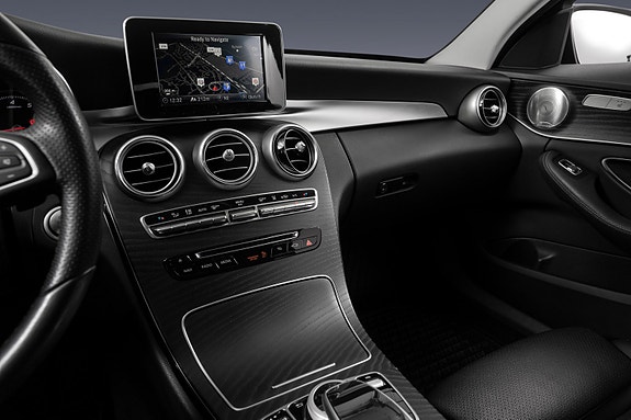 Mercedes-Benz C350 e 25 of 30