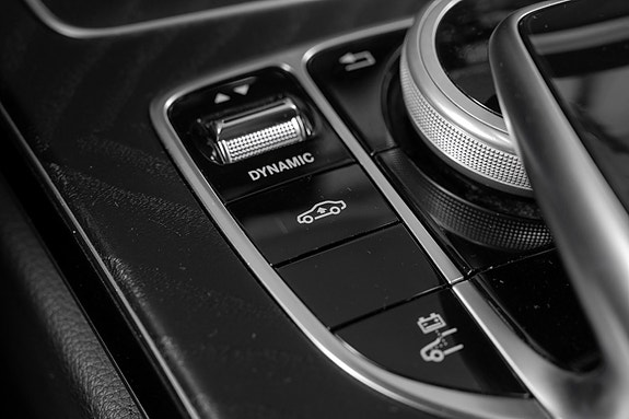 Mercedes-Benz C350 e 27 of 30