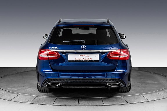 Mercedes-Benz C350 e 4 of 30