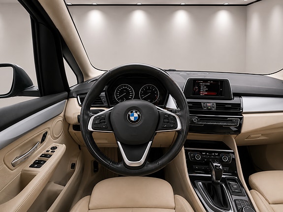 BMW 225xe 10 of 17