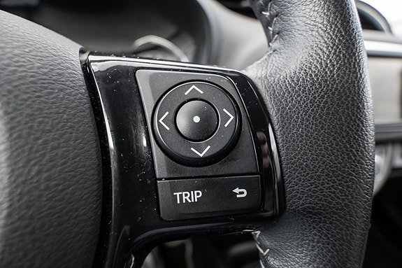 Toyota Yaris 21 of 30