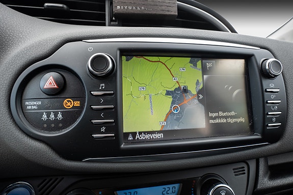 Toyota Yaris 16 of 30