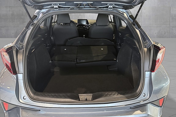 Toyota C-HR 18 of 20