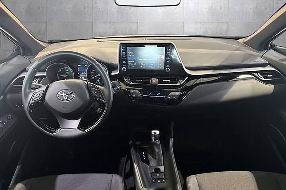 Toyota C-HR 9 of 20