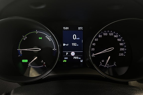 Toyota C-HR 12 of 20