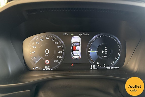 Volvo XC40 21 of 26
