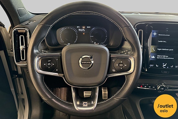 Volvo XC40 20 of 26