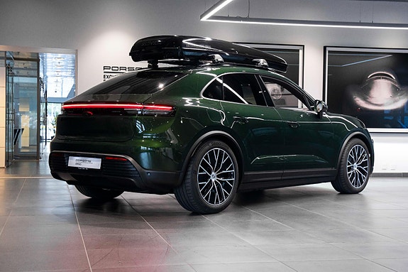 Porsche Macan 5 of 30