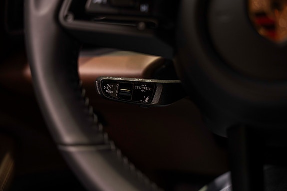 Porsche Macan 22 of 30