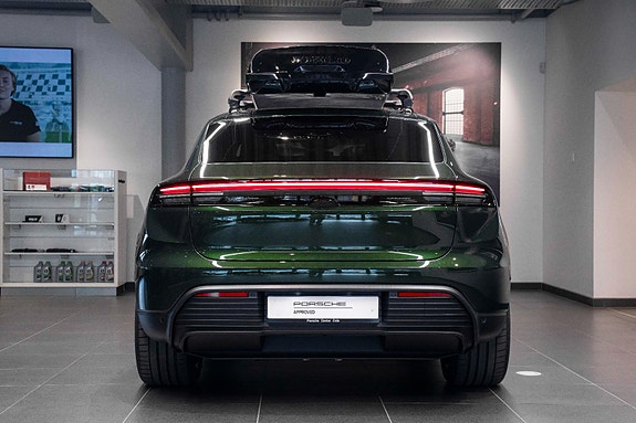 Porsche Macan 3 of 30