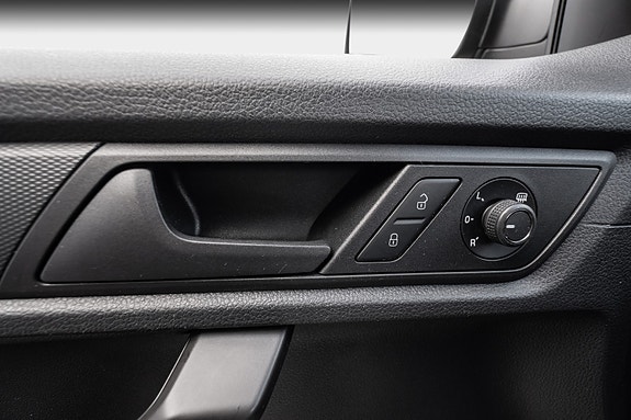 Volkswagen Caddy 23 of 29