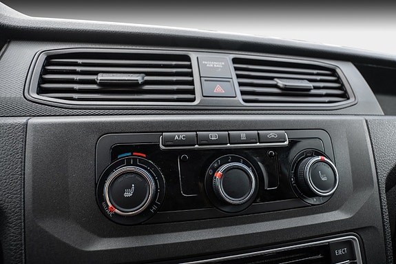 Volkswagen Caddy 16 of 29
