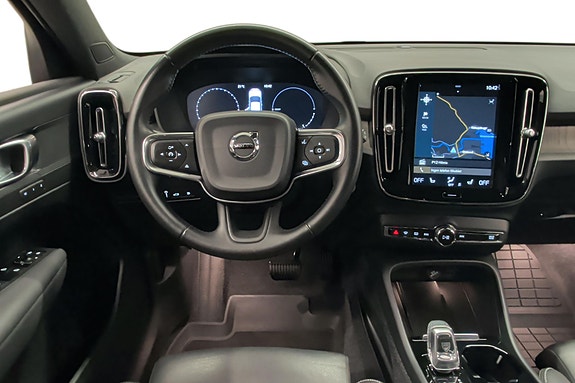 Volvo XC40 24 of 30