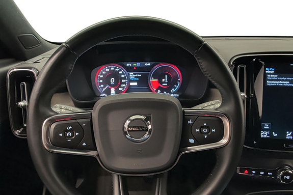 Volvo XC40 27 of 30