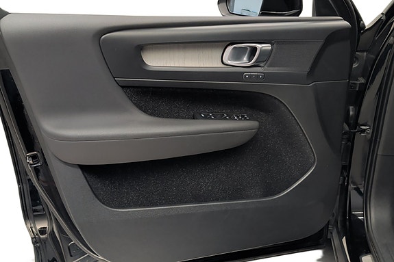Volvo XC40 22 of 30