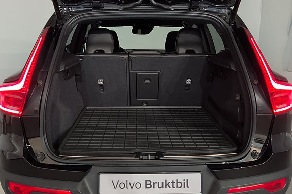 Volvo XC40 11 of 30