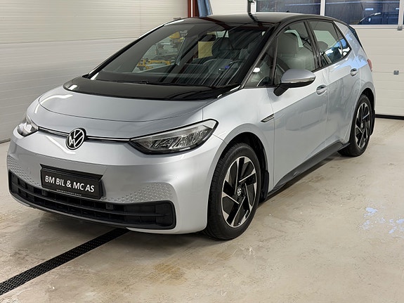 Volkswagen ID.3 2 of 27